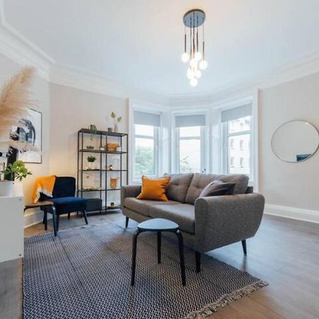Stylish Stirling Apartment - Free Parking Exterior foto