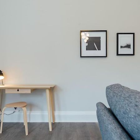 Stylish Stirling Apartment - Free Parking Exterior foto